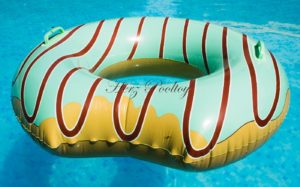 Schwimmreifen im Donut mit Biss Style ~90 cm in Limette
